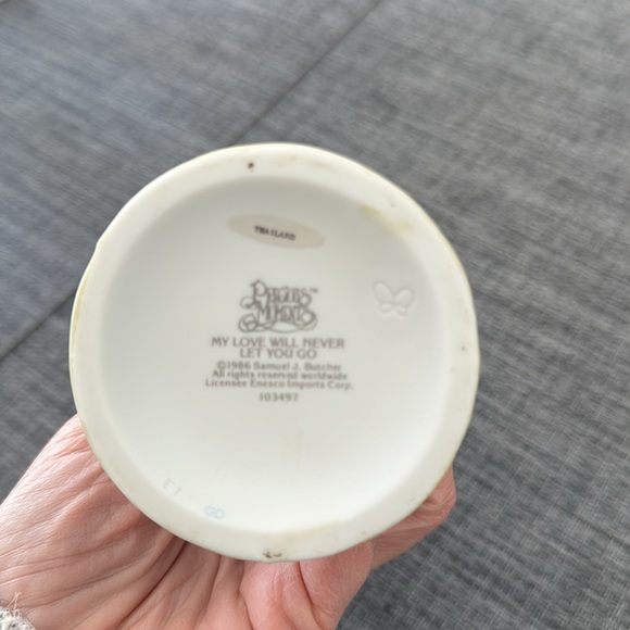 Precious Moments My Love Will Never Let You Go - Picture 3 of 3